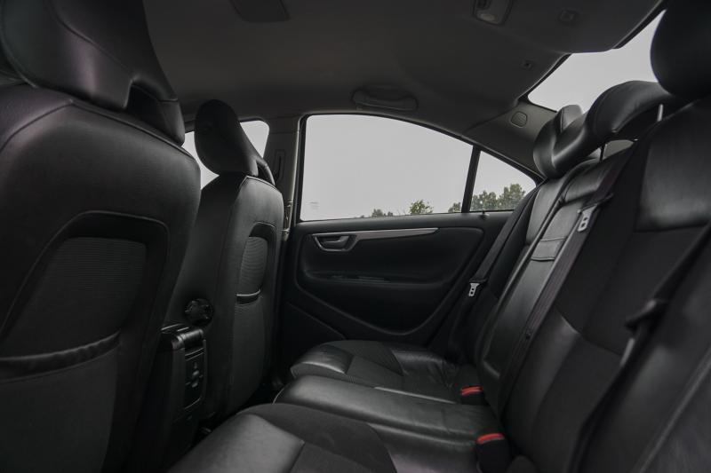 Volvo - S60 - pic16