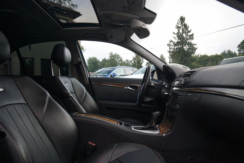 Mercedes - E55 AMG - pic5