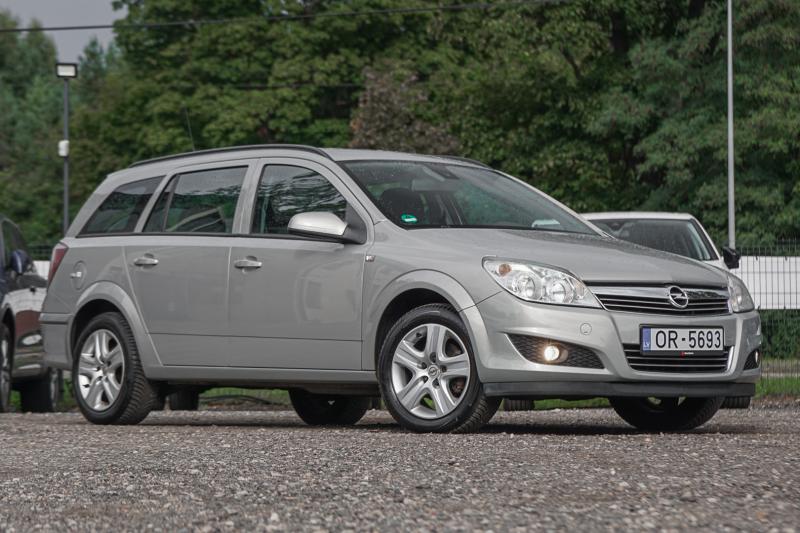 Opel - Astra - pic2