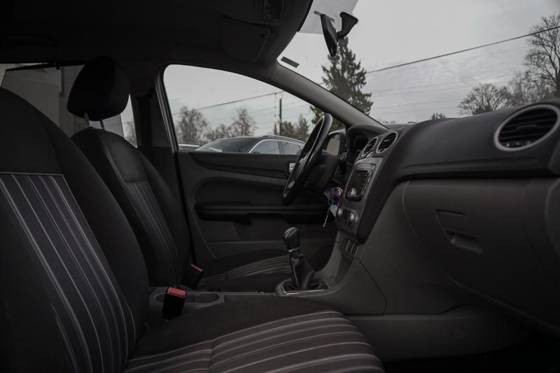Ford - Focus - pic5