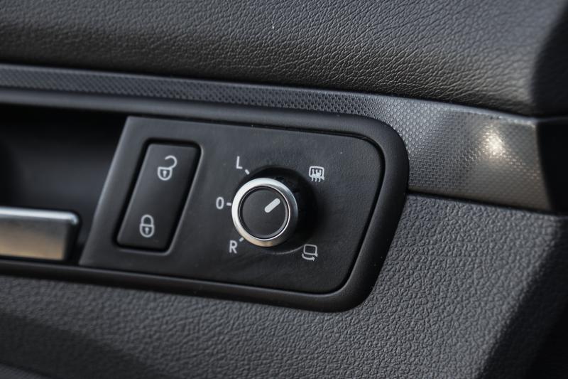 Volkswagen - Touran - pic18