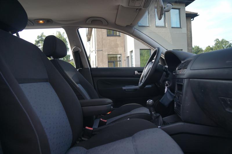 Volkswagen - Golf 4 - pic7