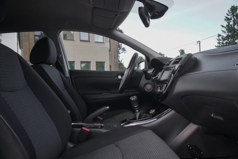 Nissan - Pulsar - pic5